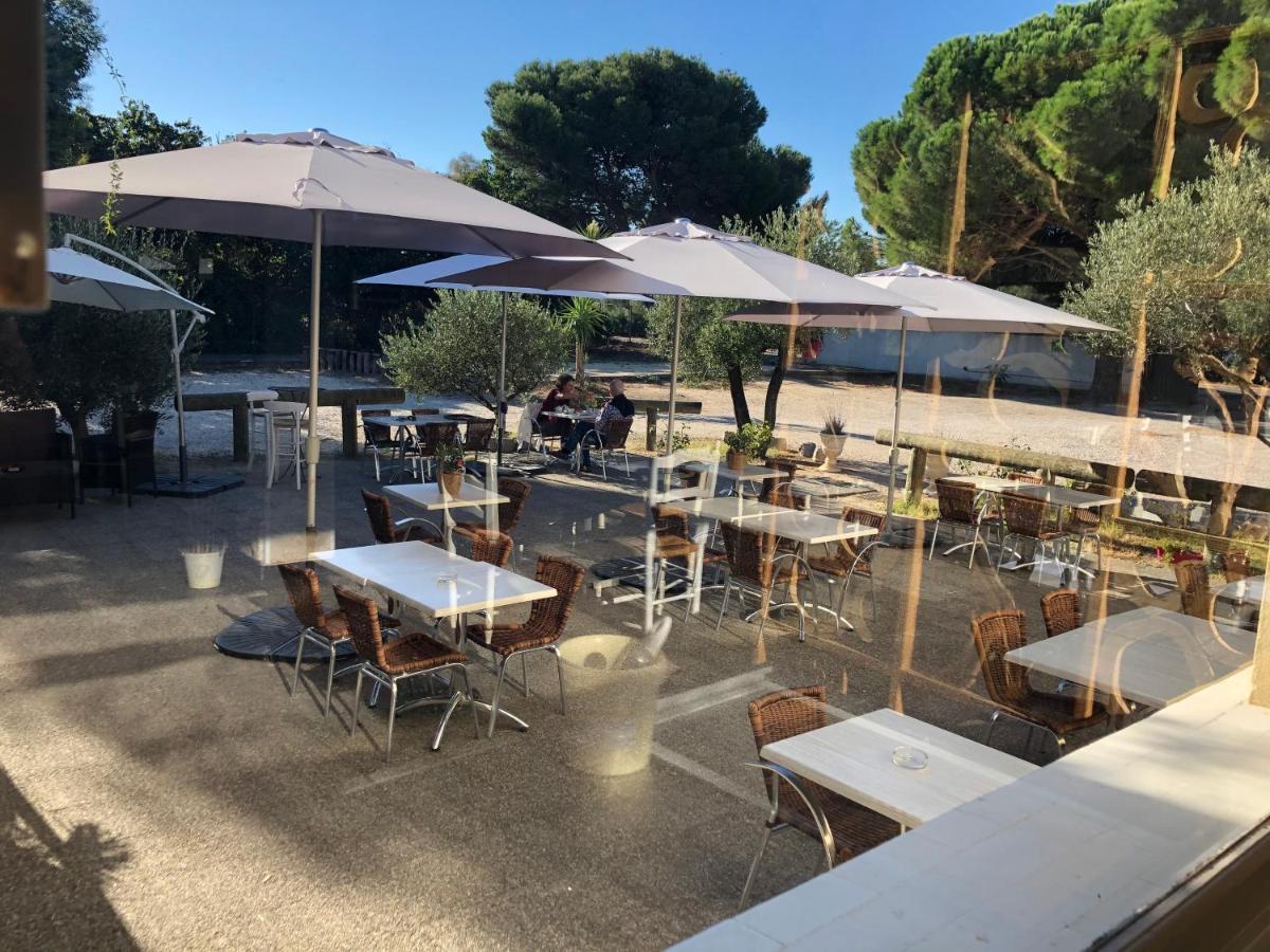 Hotel Restaurant La Plage Port-Saint-Louis-du-Rhone Exteriér fotografie